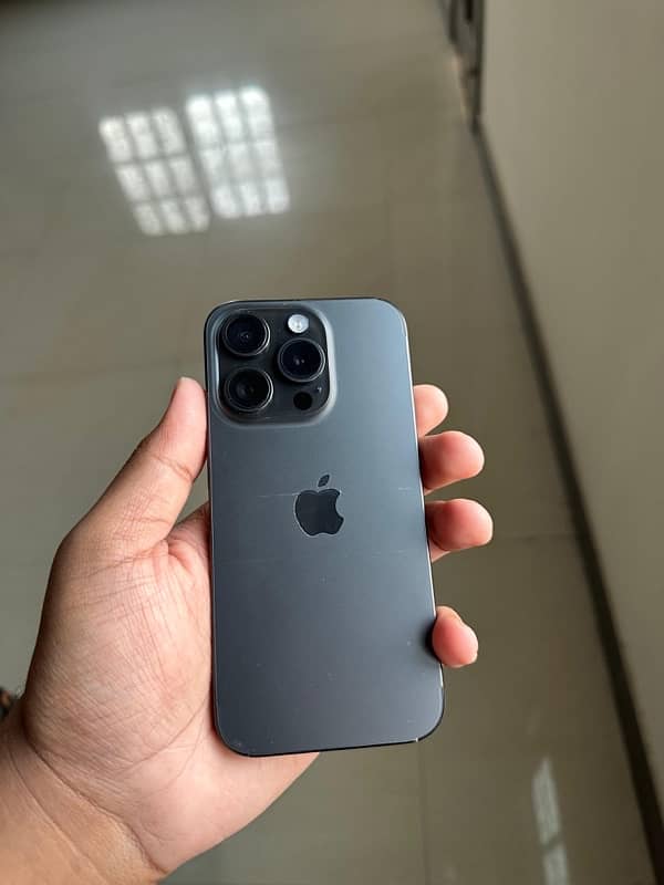 iPhone 15 Pro 128GB (jv) 3