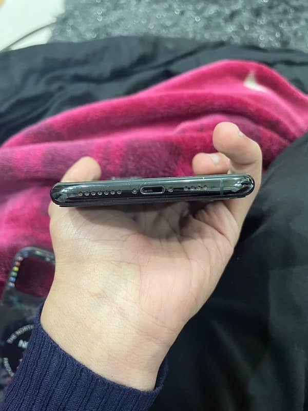 Iphone 11 Pro Max PTA Approved 3