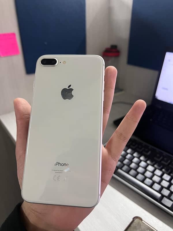 Iphone 8 plus 64 GB Pta Approved 4