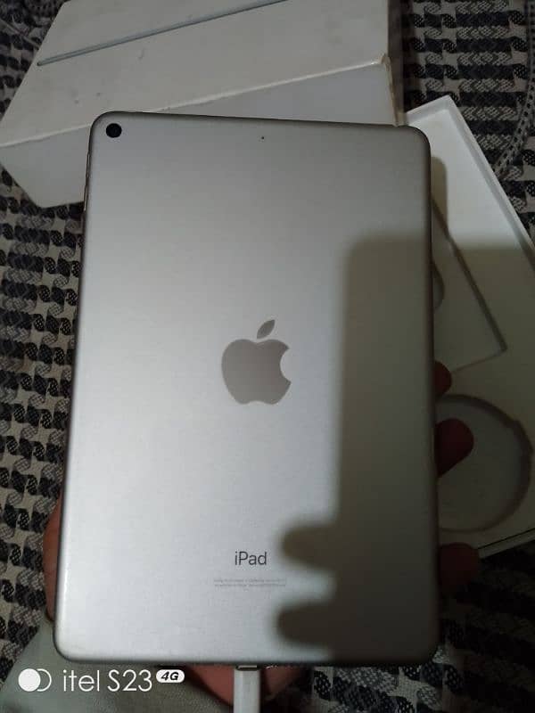 ipad mini 5(64GB) 0