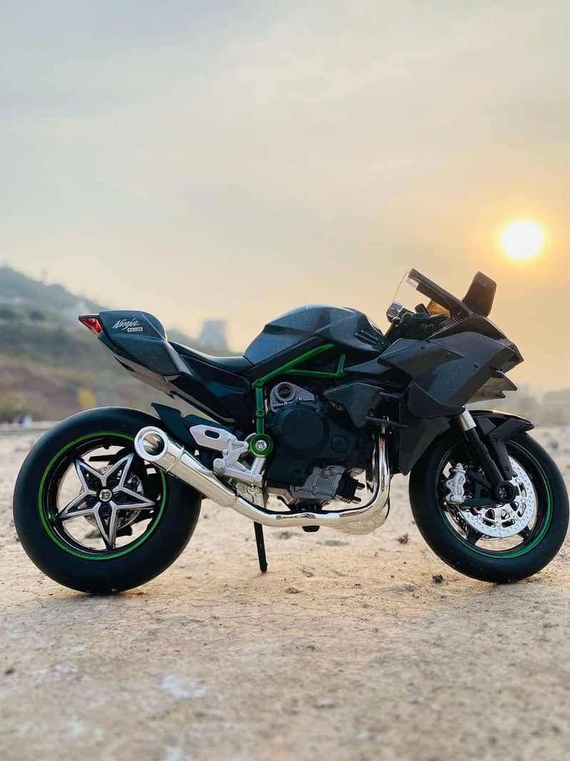 Kawasaki Ninja H2 supersport bike H2R scale motorcycle Diecast 8