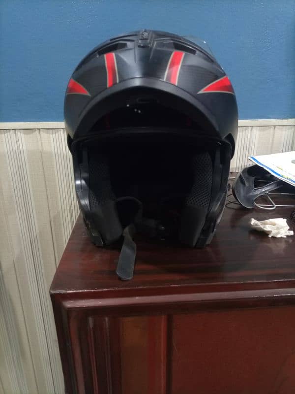 VECTOR FLIP HELMET 1