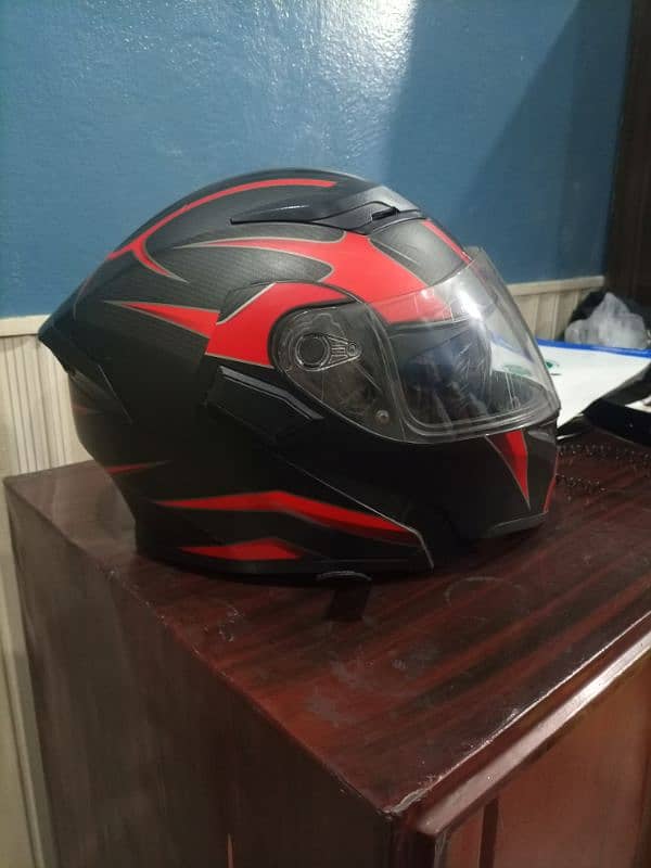 VECTOR FLIP HELMET 4