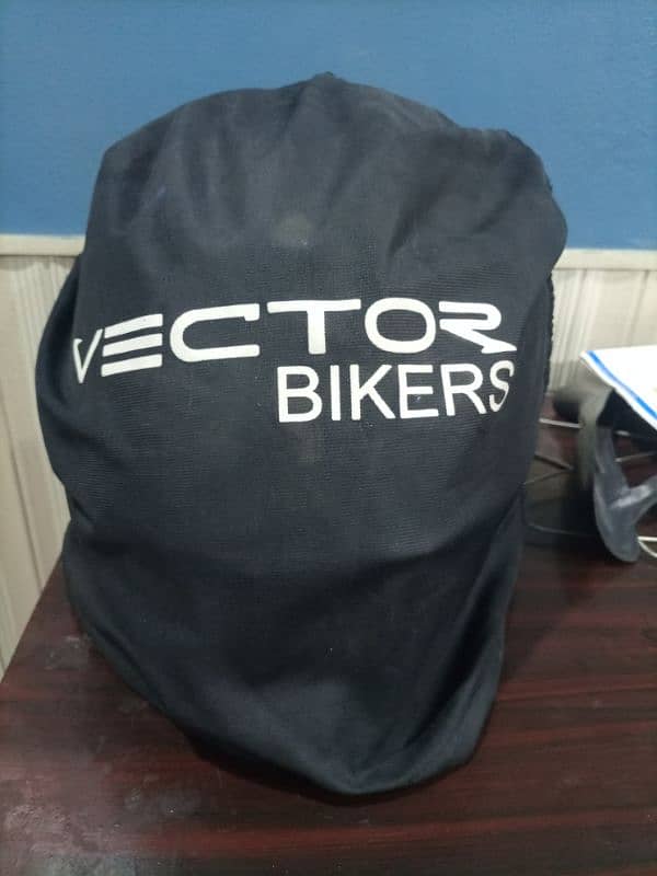 VECTOR FLIP HELMET 5