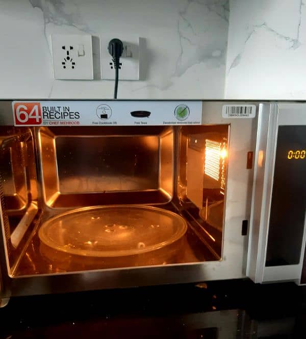 microwave oven slightly used 2