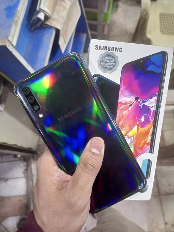 Samsung A70 New condition 6GB 128GB Seald complet saman Pta approved 0