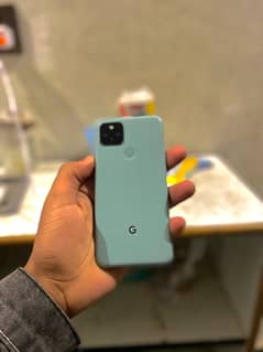 Google pixel 5 | iPhone 11