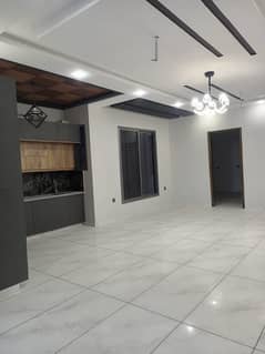 4 BED DD UPPER PORTION FOR SALE IN GULSHAN-E-IQBAL 13 D