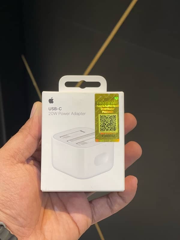 iphone original 100% mercantile charger with 1 year warranty 0