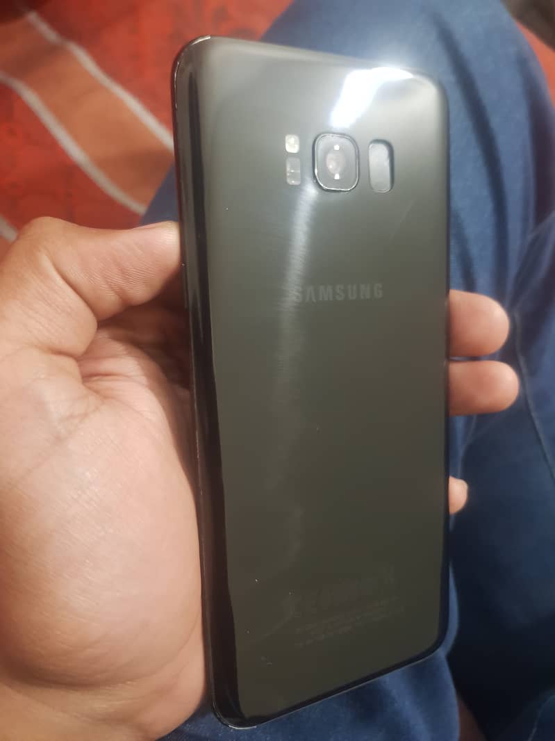 Samsung Mobile S8 Plus 3