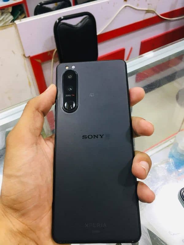 Sony Xperia 5 Mark 3 0