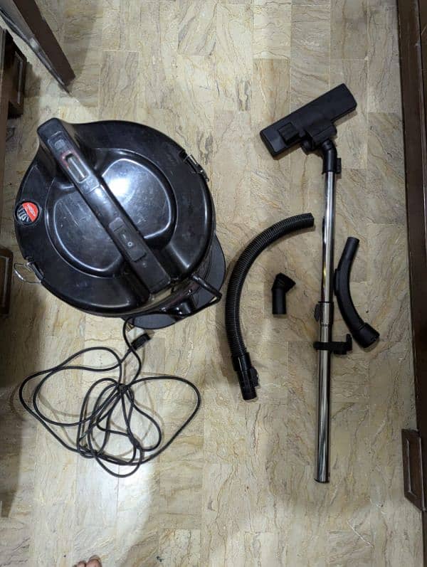 vacuum cleaner Geepas urgent sell 5