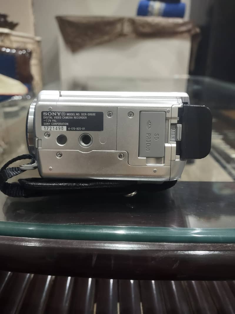 Sony Digital Video Camera Model No DCR-- SR 68e 3