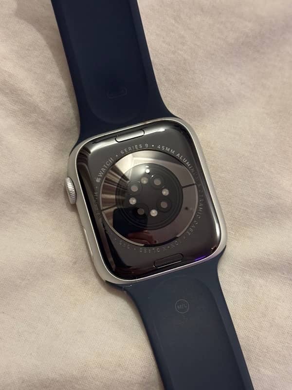 Apple Watch Seires 9 45mm 3