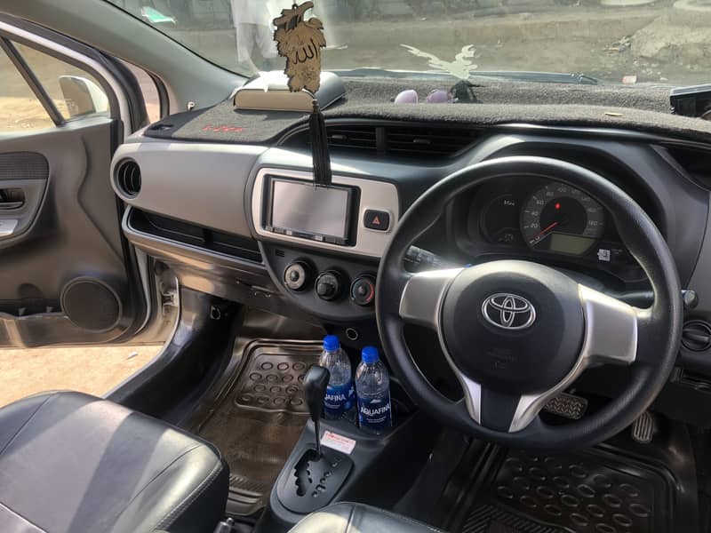 Toyota Vitz 2015 5