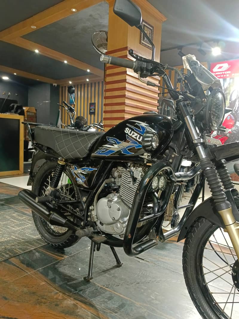 Suzuki GS 150 2025 2