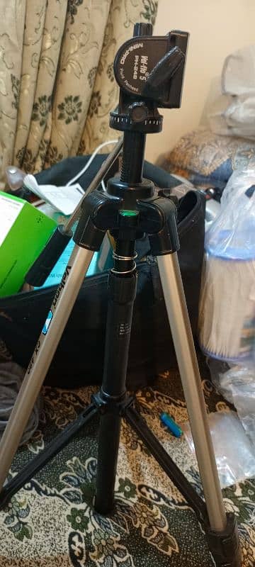 Velbon CX480 Digital/video Tripod 2