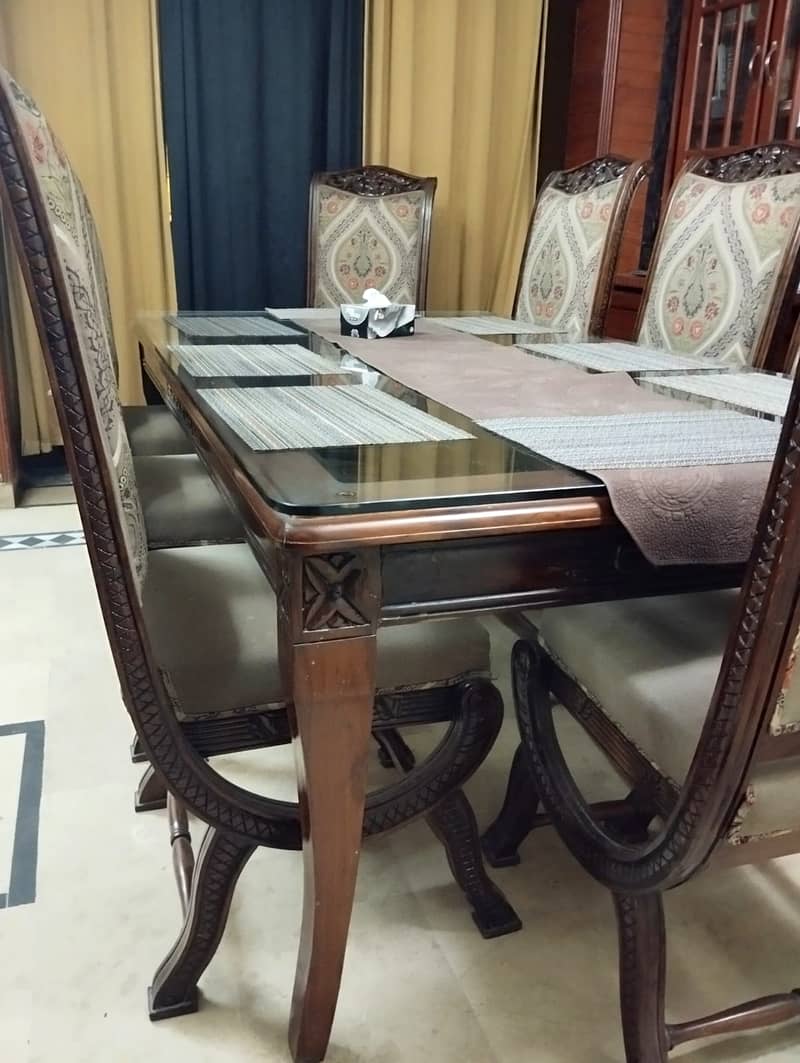 8 Seater Dining Table and 1 Showcase 0