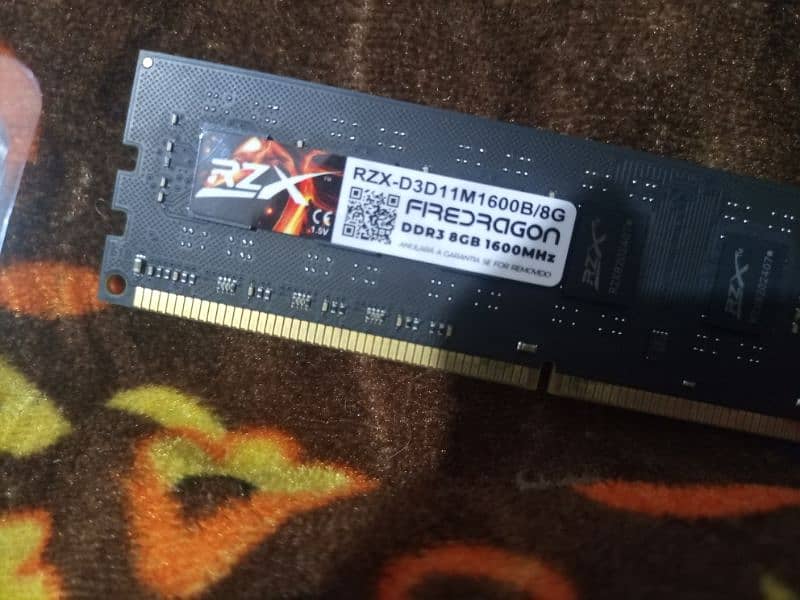 8Gb Ram DDR3 1600mhz RZx brand 1