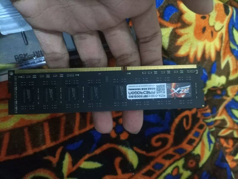 8Gb Ram DDR3 1600mhz RZx brand 2