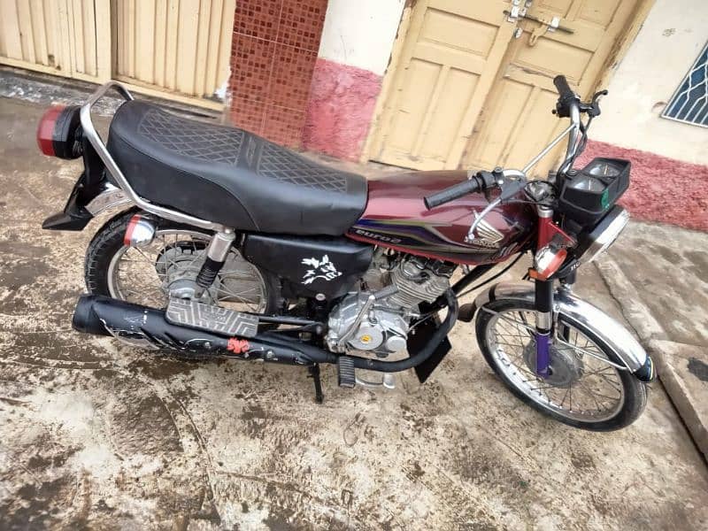 honda 125 lush condition for sale just lena wala rbta kran 2