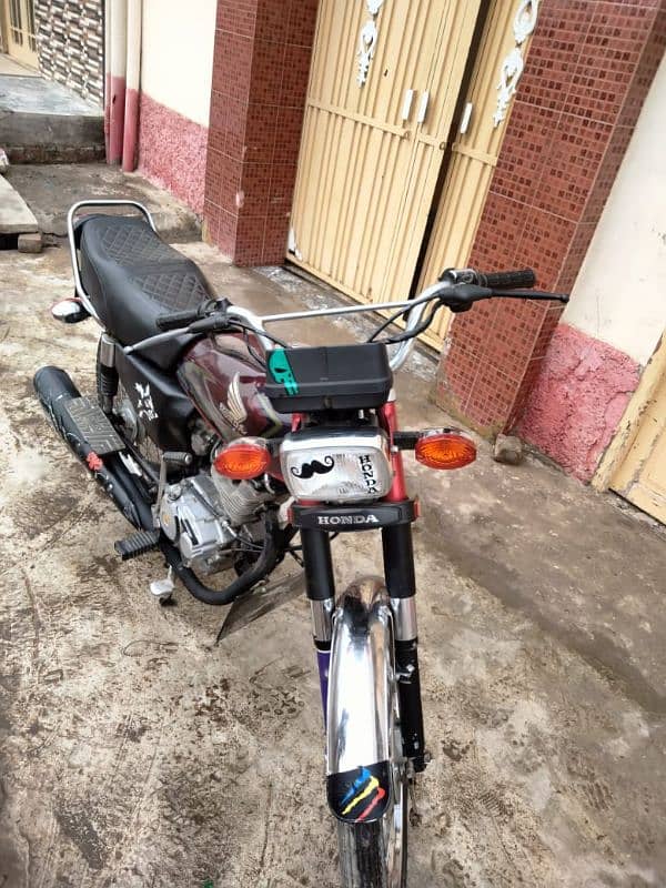 honda 125 lush condition for sale just lena wala rbta kran 8