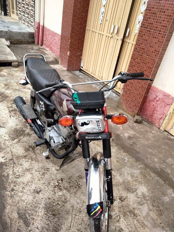 honda 125 lush condition for sale just lena wala rbta kran 9