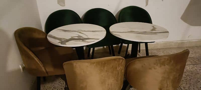 cafe chairs and table just like new condition 0