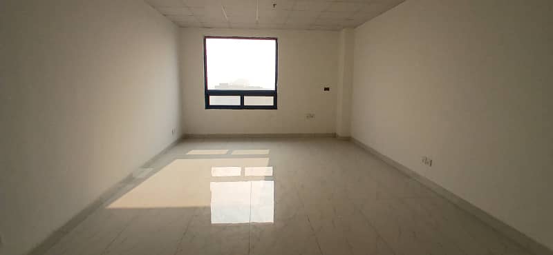 Brand New 408 Square Feet Office Available For Rent Main Boulevard Gulberg 3 11