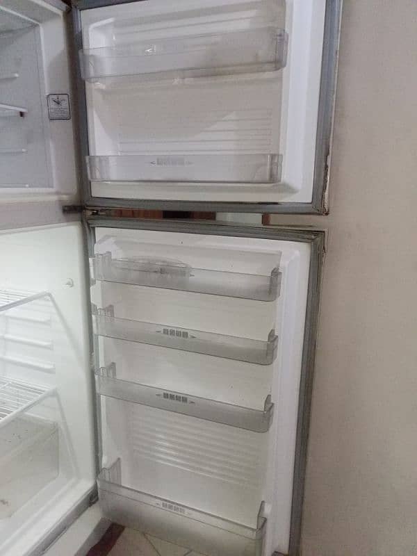 Dawlance Fridge in good condition 1