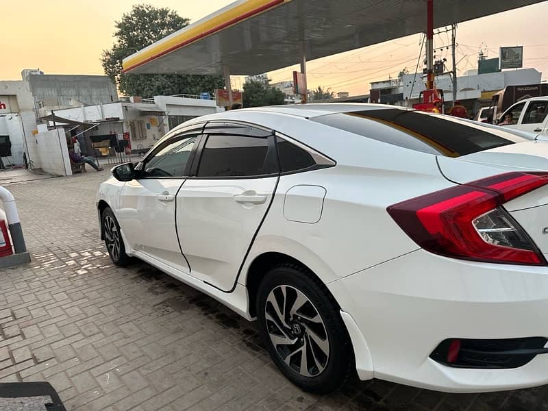 Honda Civic Oriel 2018 1