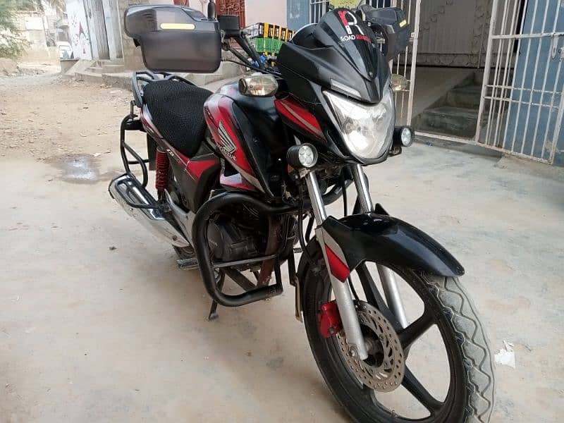 Honda cb 150.2019 model 1