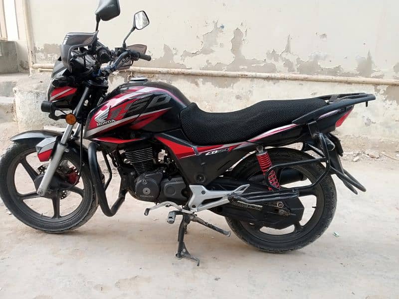 Honda cb 150.2019 model 5