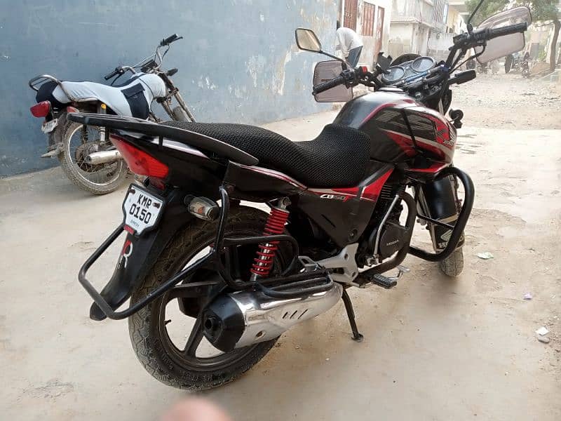 Honda cb 150.2019 model 7