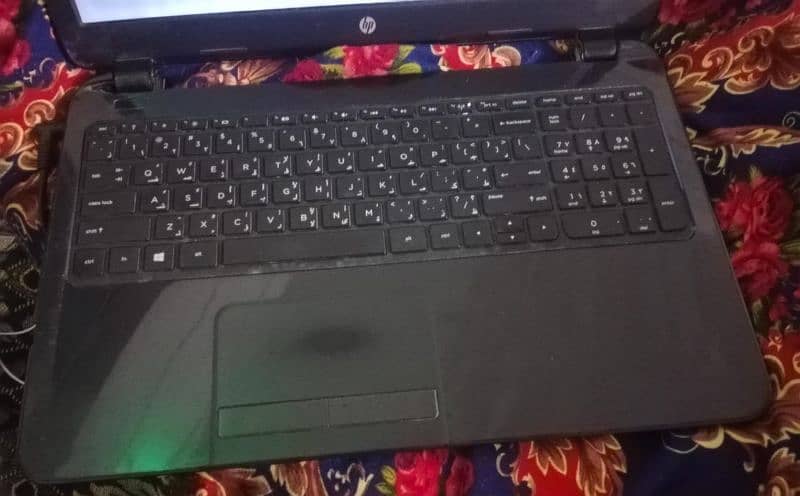 HP LAPTOP (LCD black hogai hai) 2