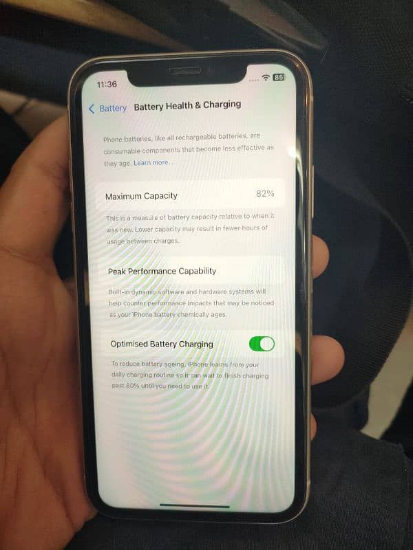 iphone 11 64 GB  battery health 82 2