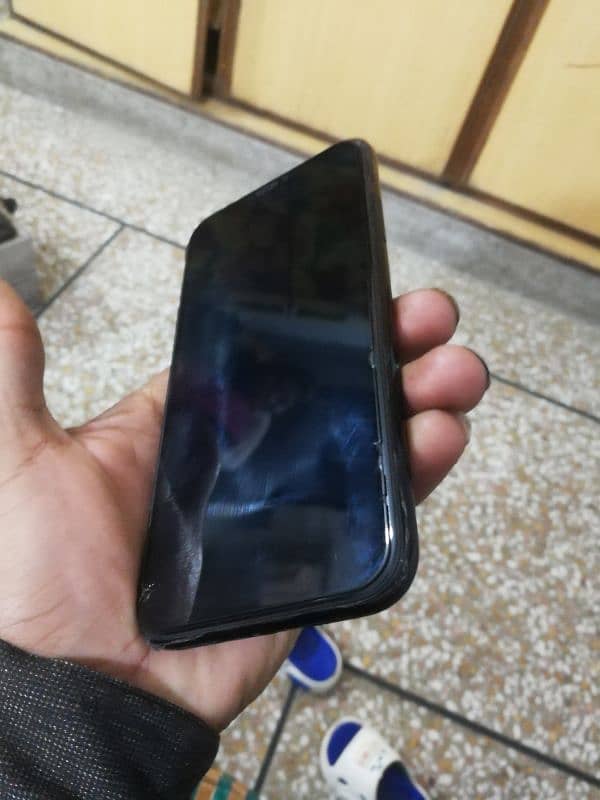 iphone XR Non PTA Jv 64Gb. 4