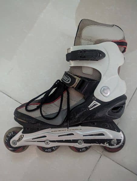 Vibes roller skates, roller blade 1