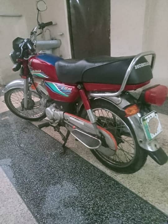 Honda CD 70 2017 3