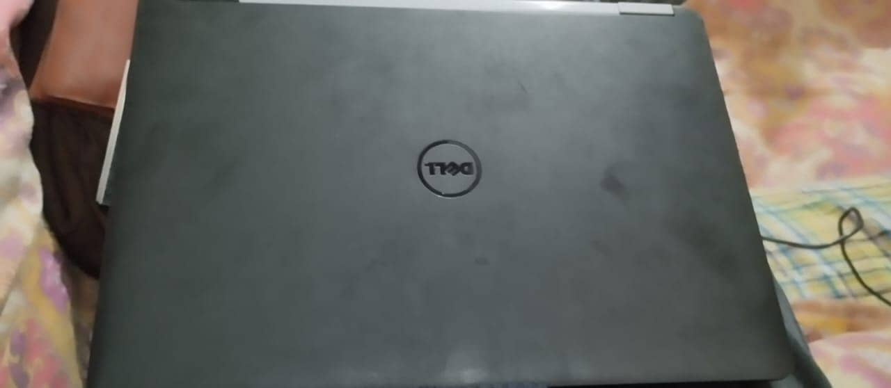 DELL i5 6th generation - 10/10 condition 0