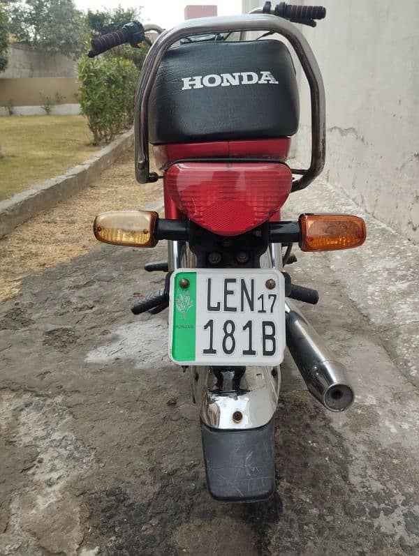 Honda CD-70 Urgent Sale 9