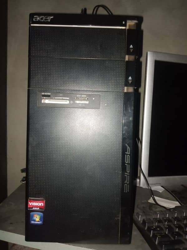 Gaming PC with 2gb Quadro P620 Graphic Card 0