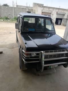 Mitsubishi Pajero 1982 import pakistan 2000