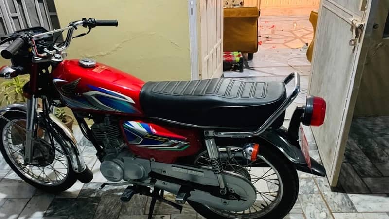 honda 125cc model 22 fresh bike isb ka num lega hay 1