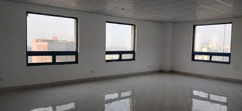 Brand New 813 Square Feet Corporate Offices Available On Rent At Affordable Price In Gulberg 7