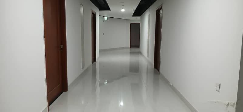 Brand New 813 Square Feet Corporate Offices Available On Rent At Affordable Price In Gulberg 14