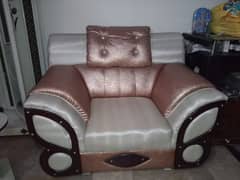 sofa set (sigal seat =2     double seat =1       3rd seater =1