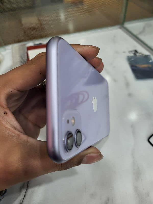 iphone 11 64 gb factory unlocked 3