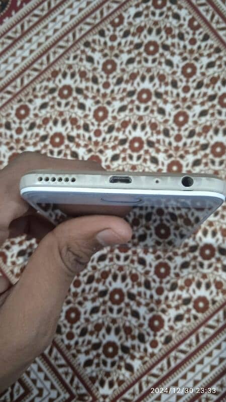 oppo A57 , condition 10 /10 4