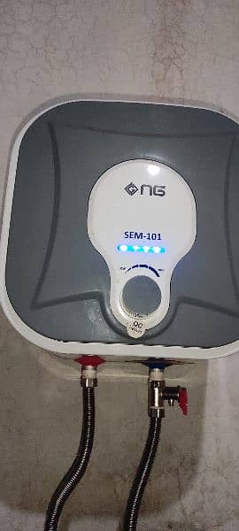 Nasgas sem-101 instant Electric gyser only 16 days used 0